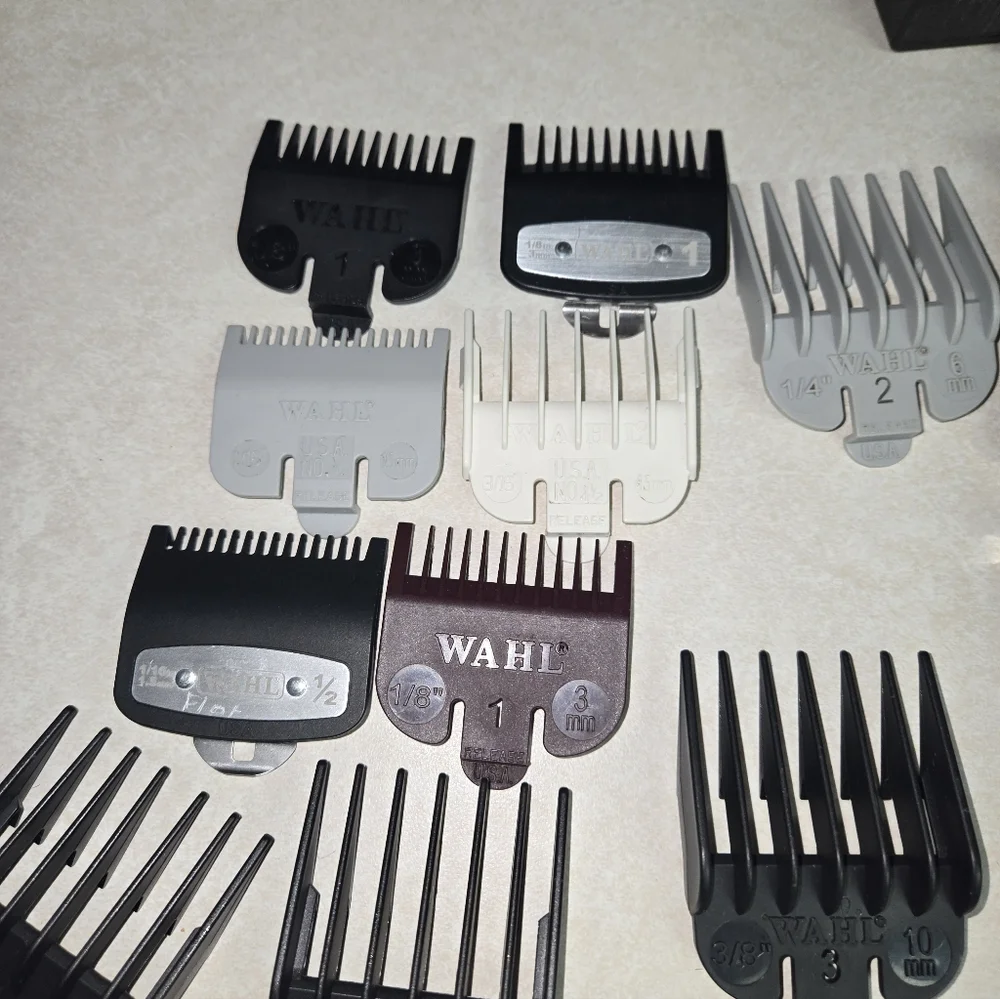 Professional Wahl Senior Black Clipper with Guards